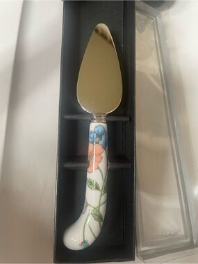 Vintage House of Prill Poppy Cake Pie Server New In Box Porcelain Hand